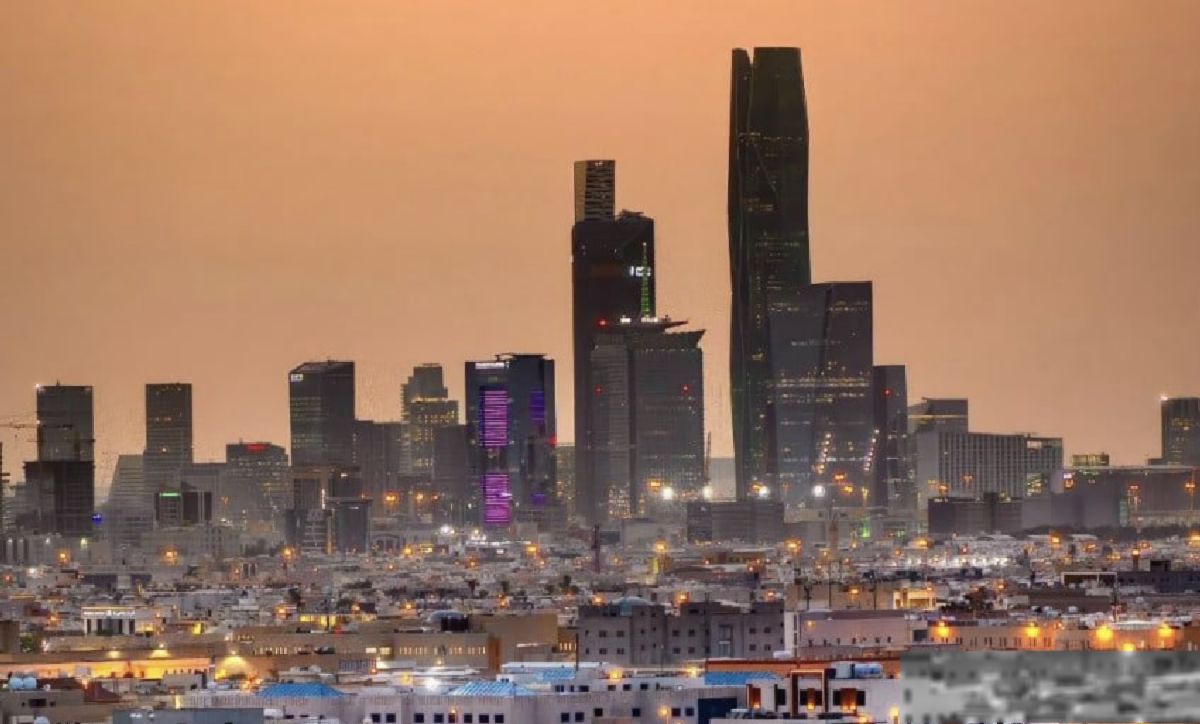 Ambisi Nuklir Saudi dan Tambang Batu Bara Indonesia di Tengah Dinamika Energi Global