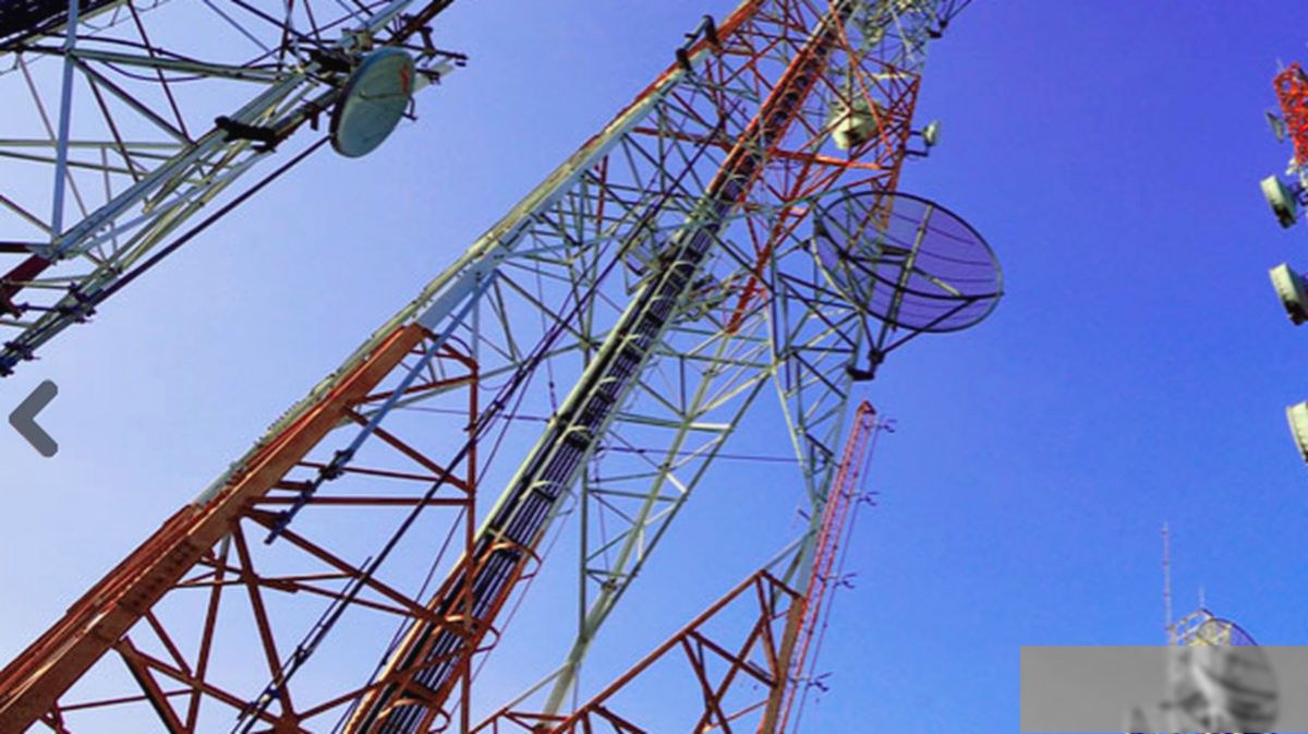 Industri telekomunikasi Indonesia memasuki babak baru setelah Badan Regulasi Telekomunikasi Indonesia (BRTI)