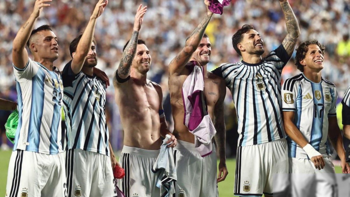 Buenos Aires — Fans Argentina Gelar Ritual 'Santet' untuk Pemain Inggris