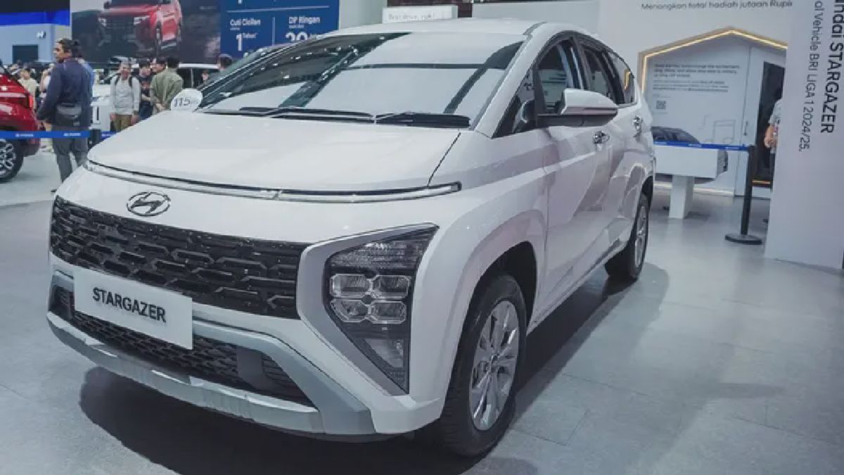 Hyundai STARGAZER Essential Tech Resmi Meluncur di IIMS 2025