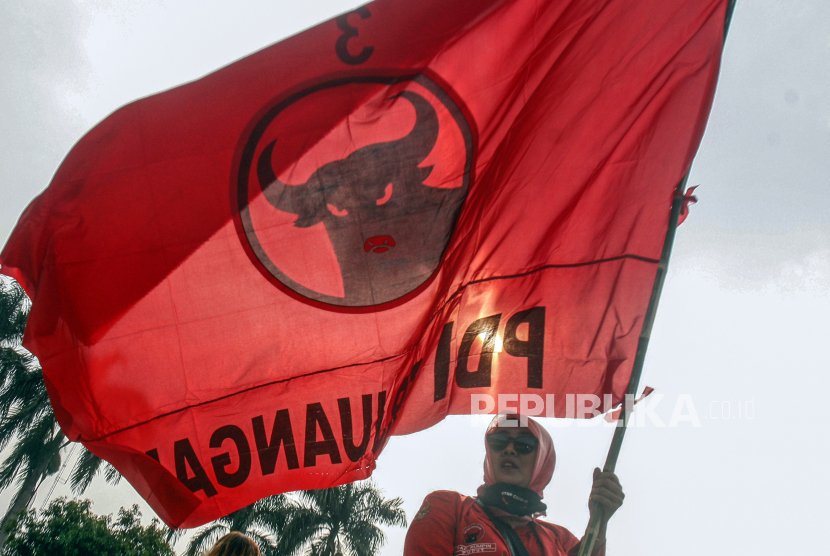 PDIP Jateng: Satu Bendera Dibakar, Sejuta Bendera Berkibar
