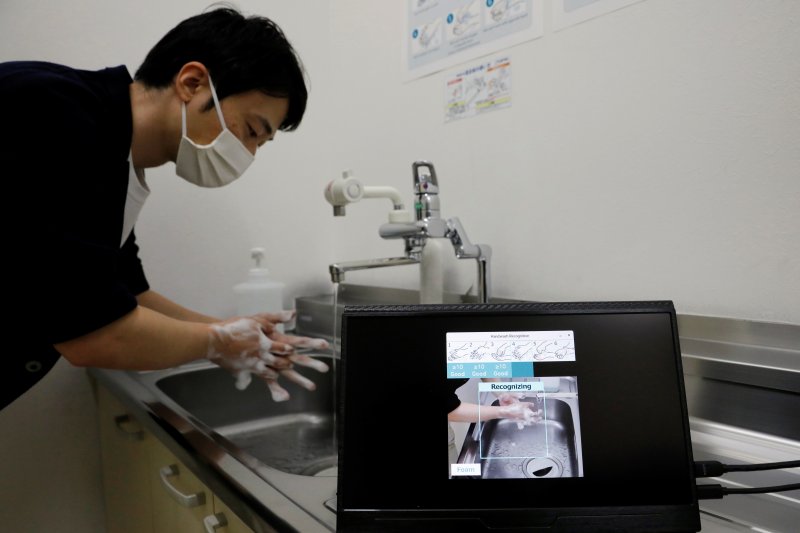 Fujitsu kembangkan AI untuk cuci tangan