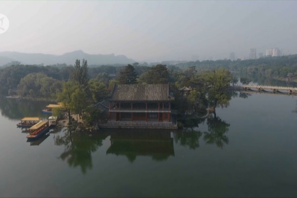 Pemandangan spektakuler resor kekaisaran Chengde
