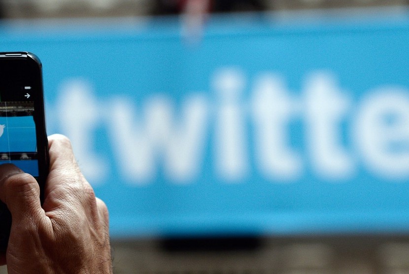 Twitter Kembangkan Layanan Berbayar | TERDEPAN.id