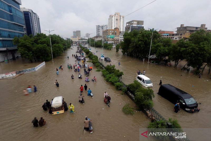 Banjir merendam Karachi