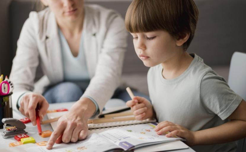 Panduan Orang Tua tentang Belajar di Rumah