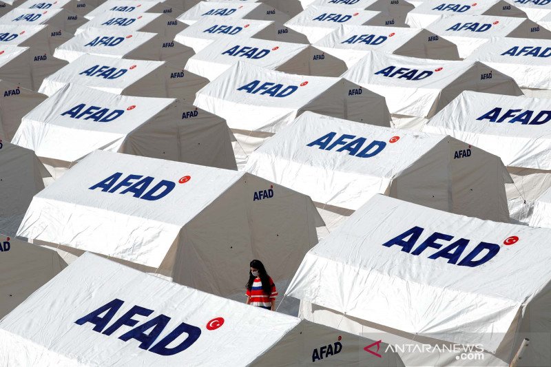 Tenda bagi pengungsi gempa bumi di Turki