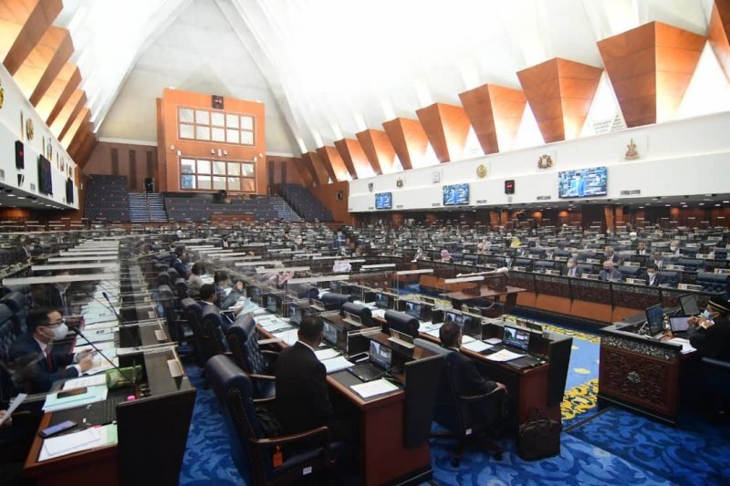 Kubu Mahathir menolak pembatasan kehadiran di sidang parlemen