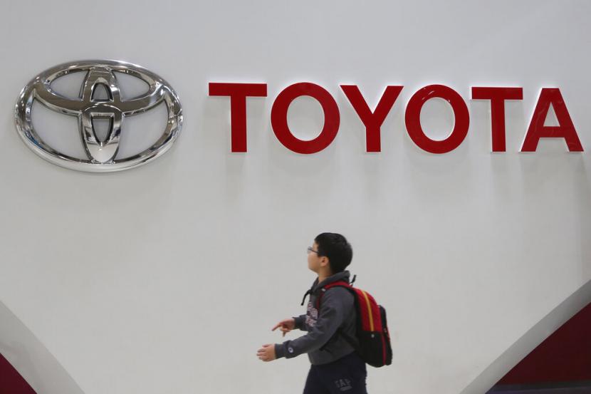 Saham Toyota dan Subaru Turun Setelah Umumkan Penarikan Mobil Listrik