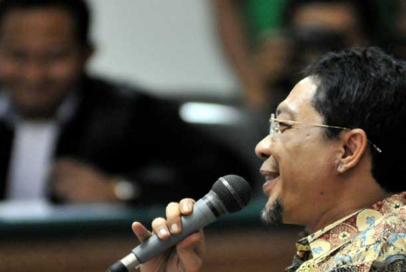 KPK Lelang Barang Rampasan Korupsi dari Ahmad Fathanah