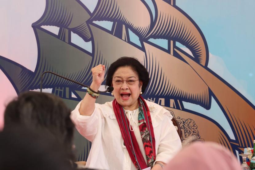 Megawati Sebut Keikutsertaan Rakyat Berperan Saat RI Tangani Krisis