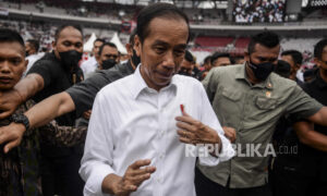 Pengamat Sebut Jokowi Pakai Relawan untuk Yakinkan Parpol Pilih Ganjar